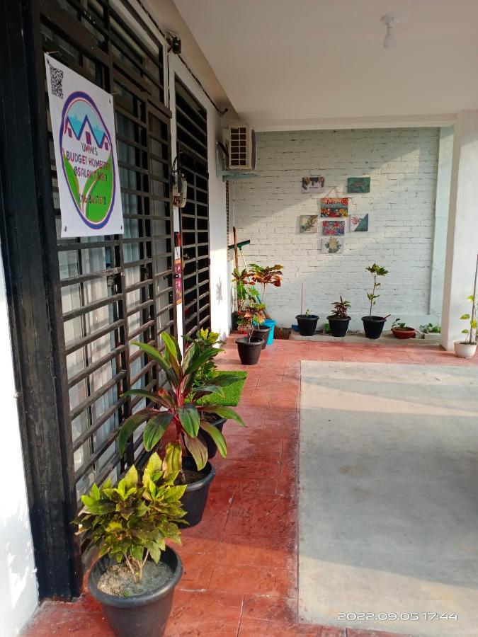 Klia Homestay Ummie Labu Esterno foto